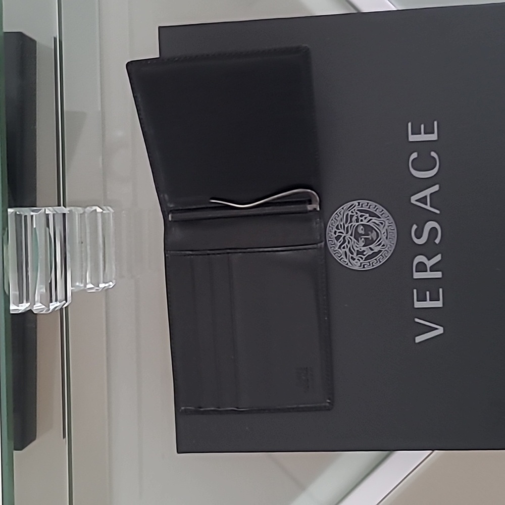 GIANNI VERSACE MEN'S MONEY CLIP 100 ITALIAN LEATHER, MADE IN ITALY